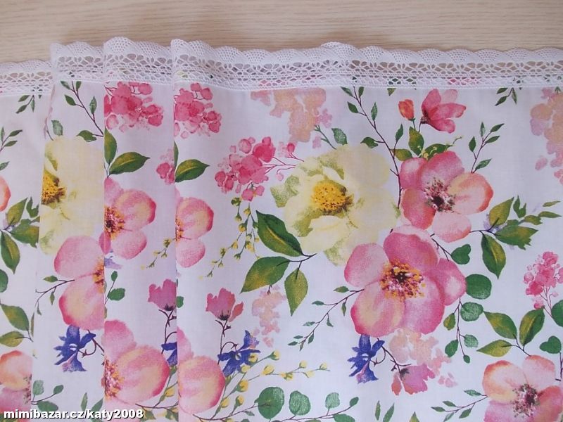 Ubrus - běhoun s krajkou