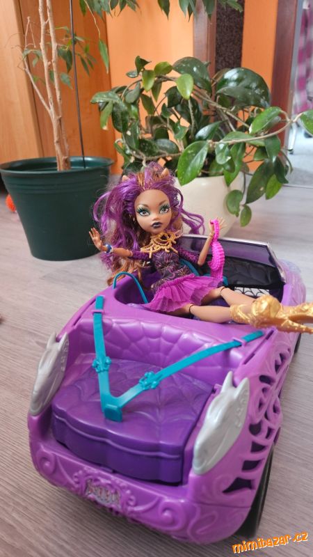 Matell Monster High auto a panenka