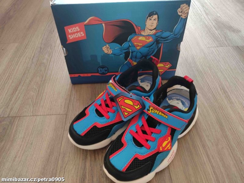 Sportovní sandály Superman vel. 33 (stélka 22 cm)