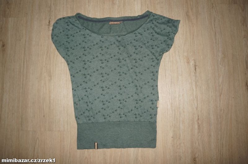 Naketano krásné tričko vel.S