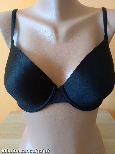 ČERNÁ PODPRSENKA