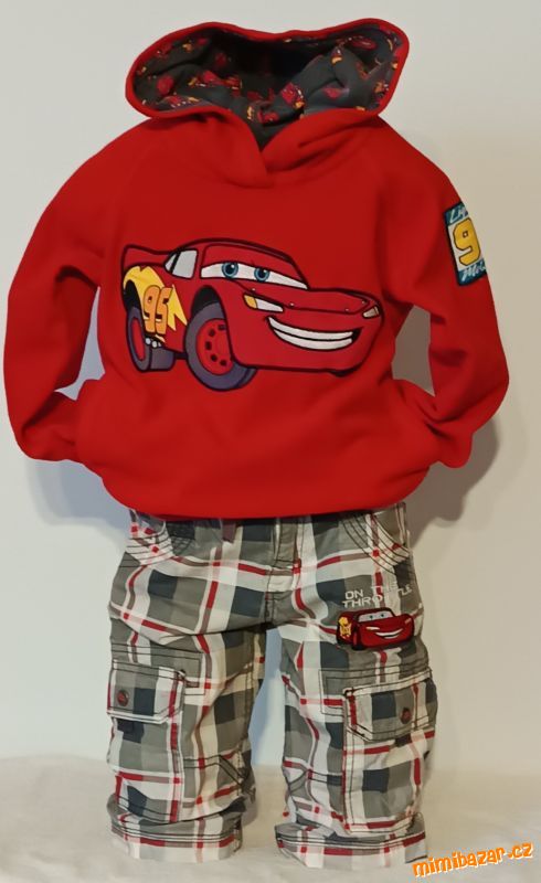 Kraťasy + 2 mikina Mc Queen