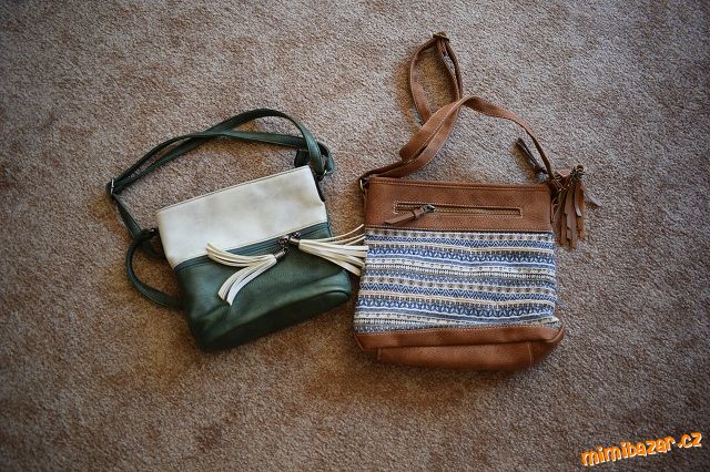 Kabelka přes rameno, taštička