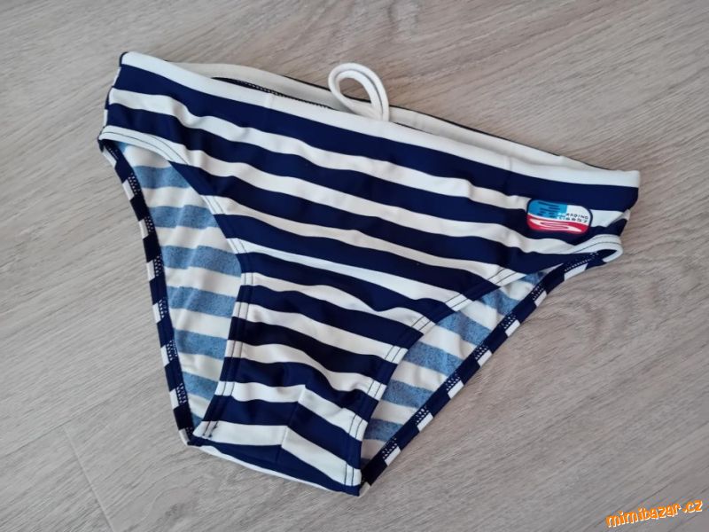 DĚTSKÉ PLAVKY NA CHLAPCE - vel.152/158 / zn.Rodec