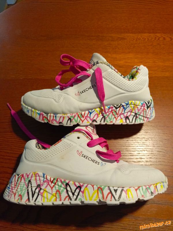 Dívčí boty Skechers -vel.34/21.5cm