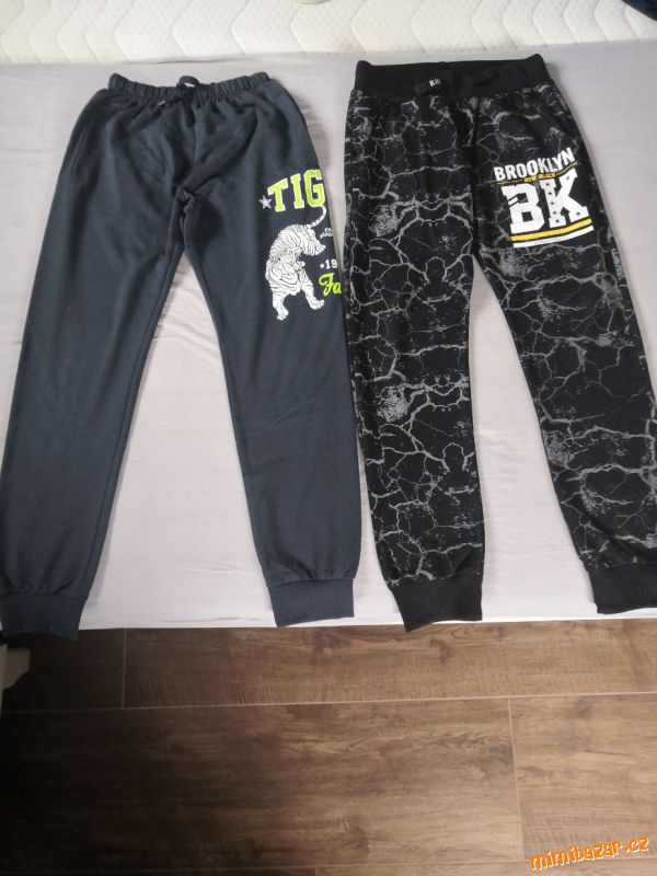2x tepláky