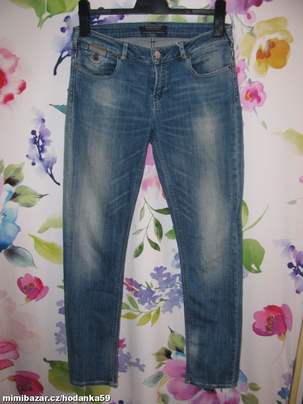 Dámské, dívčí strečové džíny, krátký sed