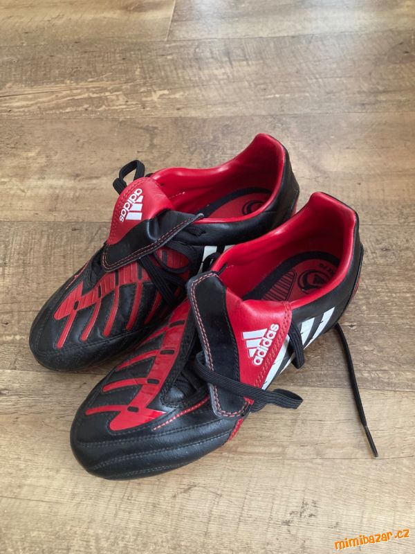 Černočervené kopačky Adidas vel.36, 5