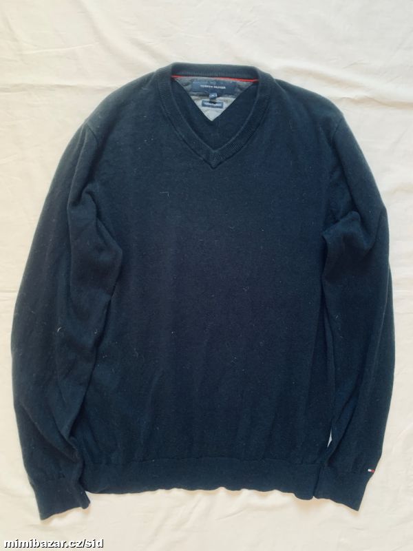 Svetr TH