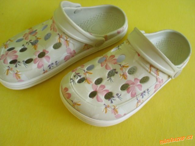 REKREAČNÍ OBUV vel. 38 - ZÁNOVNÍ