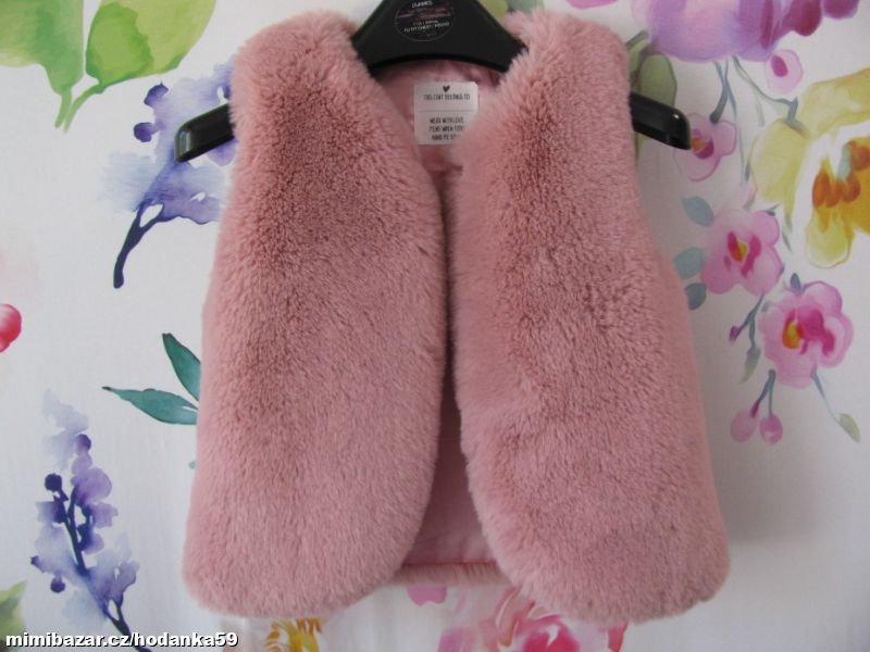 Krásná dívčí vesta z umělé kožešiny MATALAN