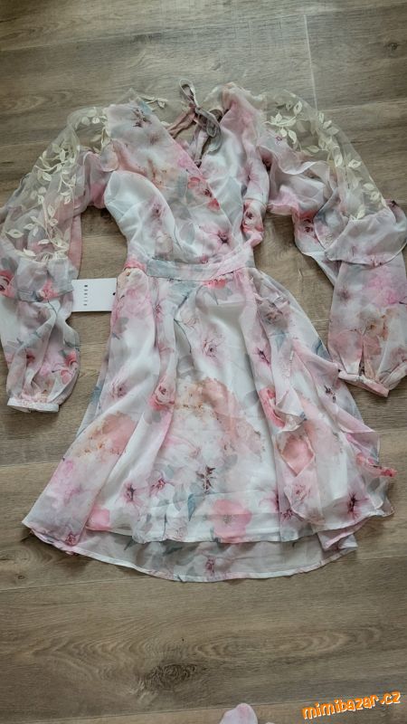 Květinové šaty Mohito, vel. XS