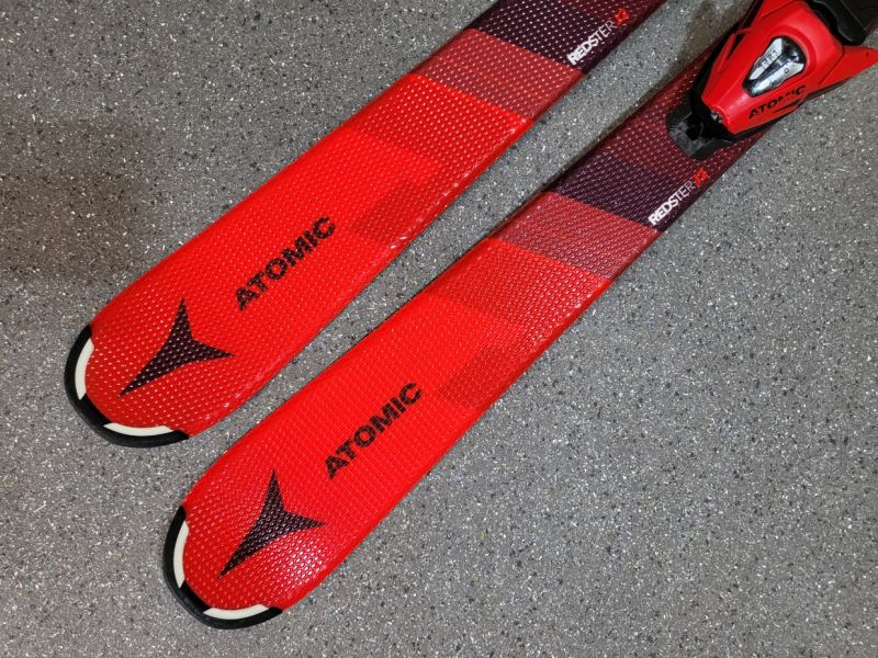 JUNIOR. CARV. LYŽE ATOMIC REDSTER J2 - 110 CM