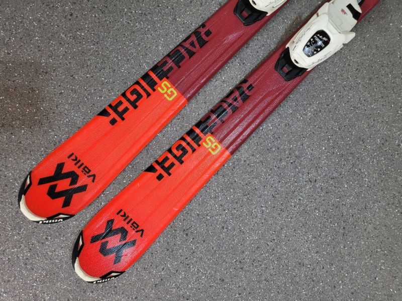 JUNIOR.CARV. LYŽE VOLKL RACETIGER GS JR - 120 CM