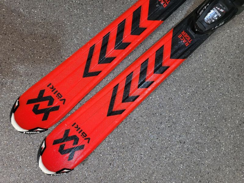 JUNIOR.CARV. LYŽE VOLKL RACETIGER GS JR - 120 CM