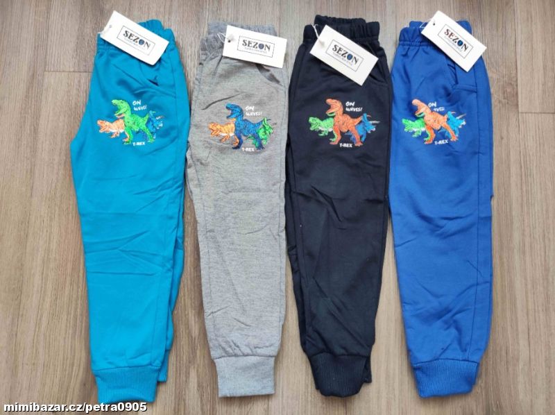 Tepláky dinosauři 98, 104, 110, 116, 122, 128