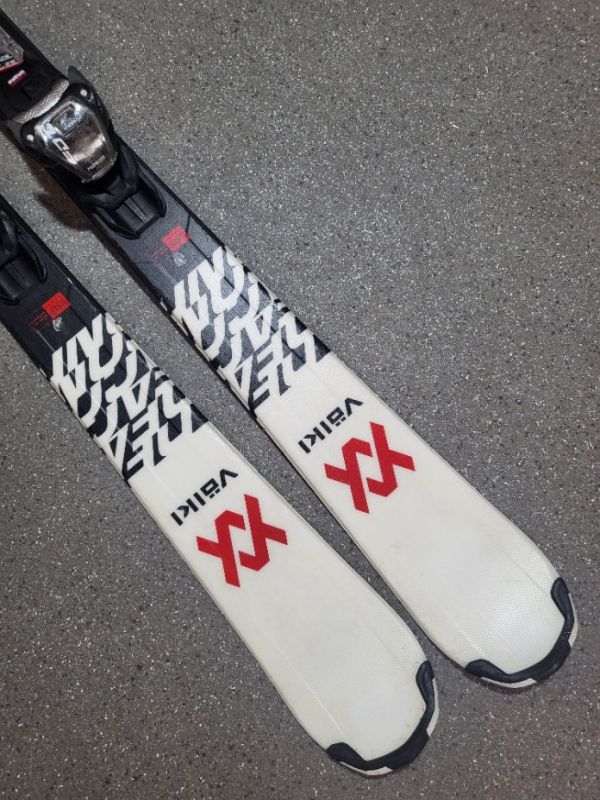 SJEZD. CARV. LYŽE VOLKL DEACON 7.2 - 130 CM