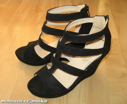 Černé dámské páskové poty na klínku Jenny Fairy