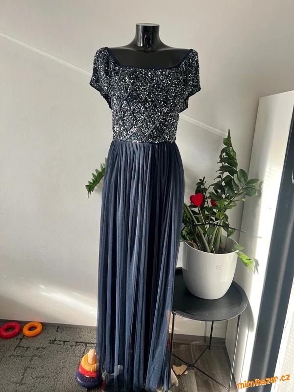 Nádherné společenské šaty ala večernice