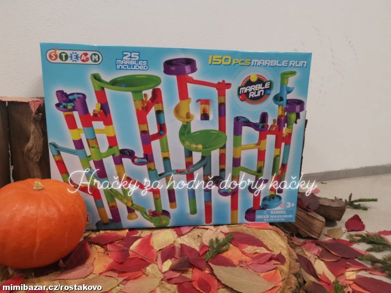 Plastová kuličková dráha