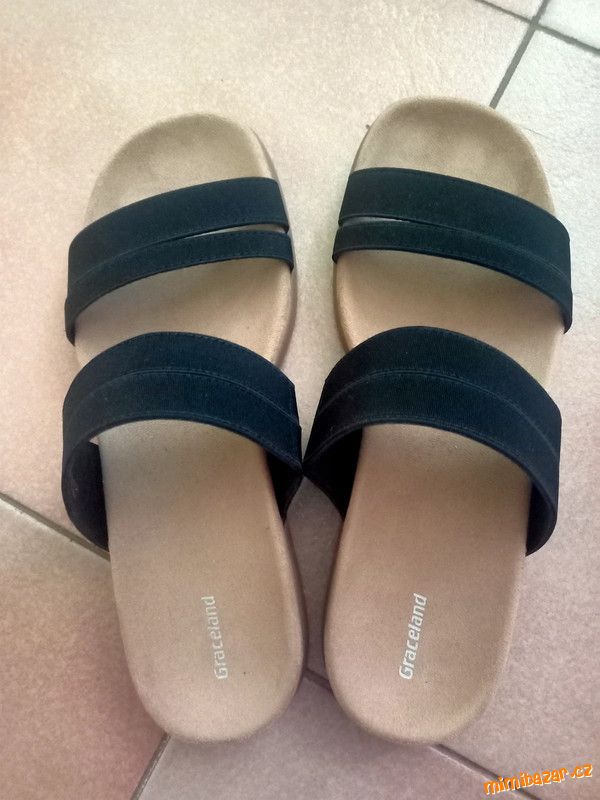 Krásné n.o.v.é sandály, pantofle vel. 42 Graceland