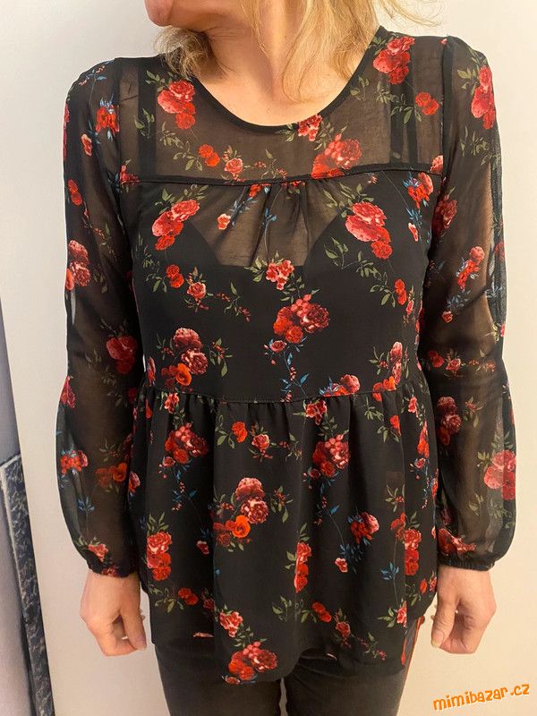 Lehoučká letní tunička