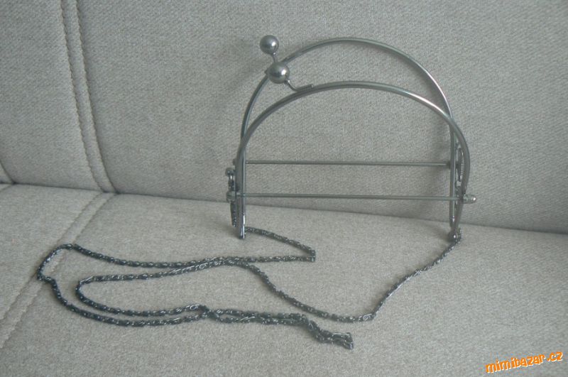 Rámeček na kabelku.