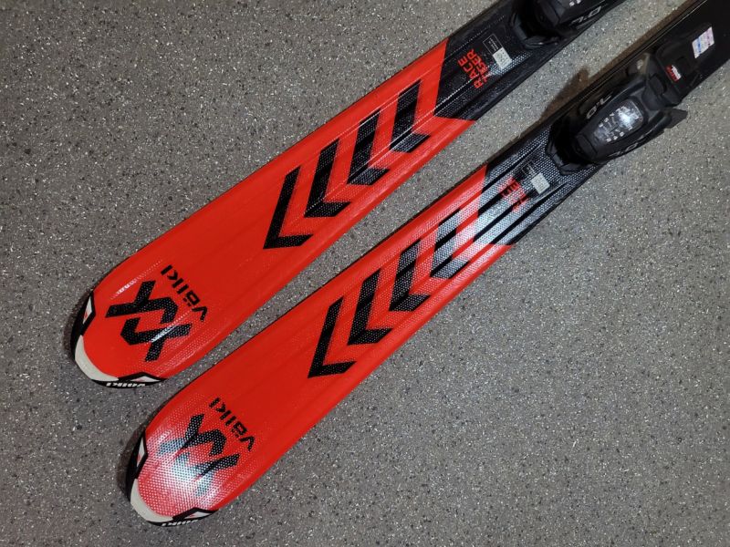 JUNIOR.CARV. LYŽE VOLKL RACETIGER GS JR - 130 CM