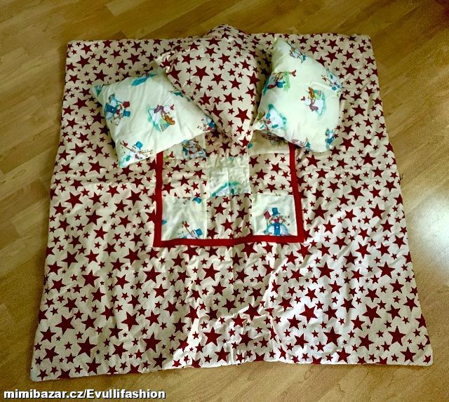 Dětská válecí deka + 3 polštářky