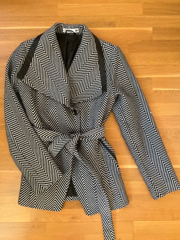 Kabátek černá bílá pruh jaro / podzim