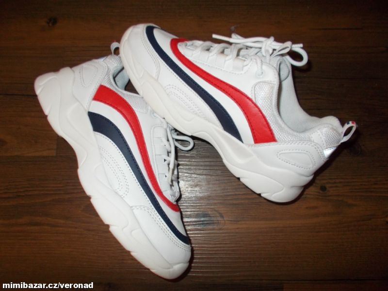 PĚKNÉ BOTASKY VEL 38 TOP STAV