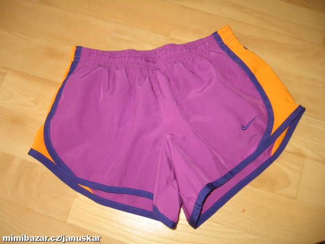 Funkční dívčí sportovní kraťasy/šortky Nike DriFit