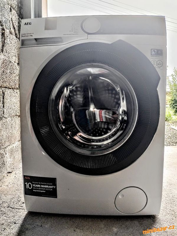 Zánovní pračka Zn. AEG 7000 ProSteam v záruce