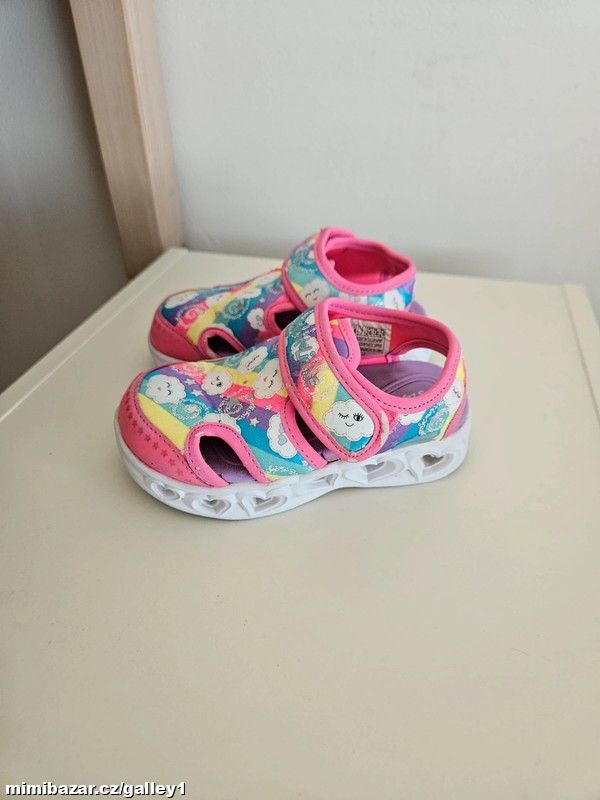 Sandále Skechers, vel. 24 (stélka 15, 5 cm)