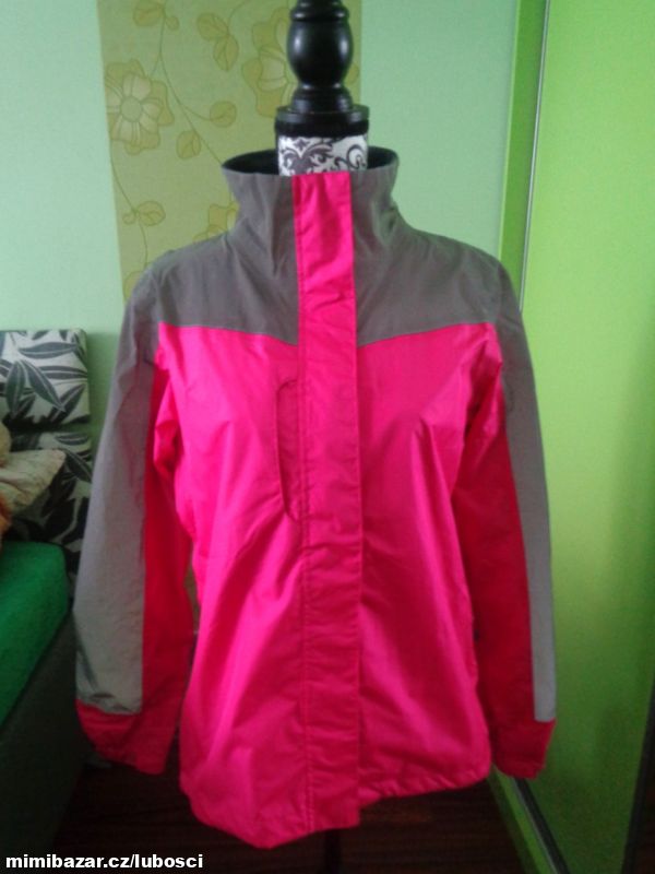 Luxusní lehká šusťáková bunda