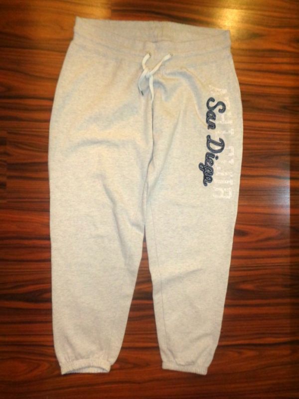 Silnější melírované tepláky