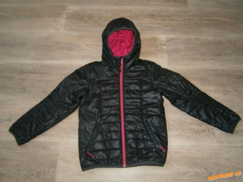 přechodová bunda Decathlon vel. 134