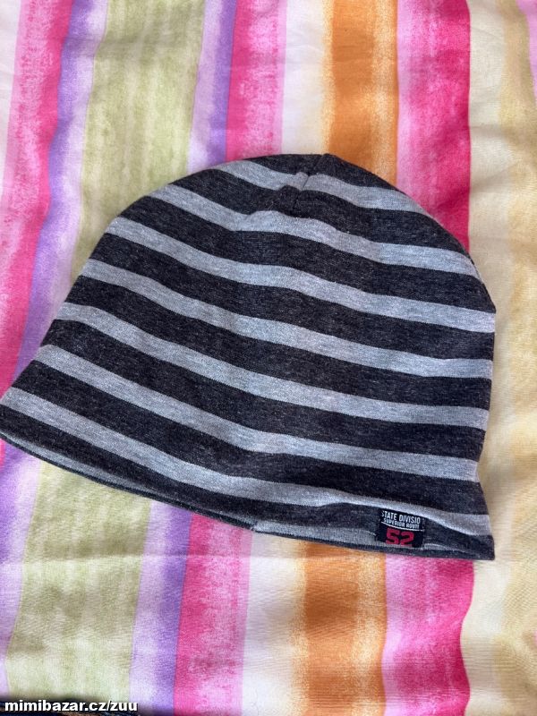 Čepice C&A vel.104/122