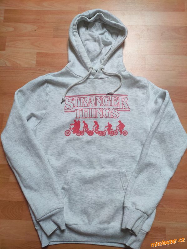 Mikina s kapucí STRANGER THINGS