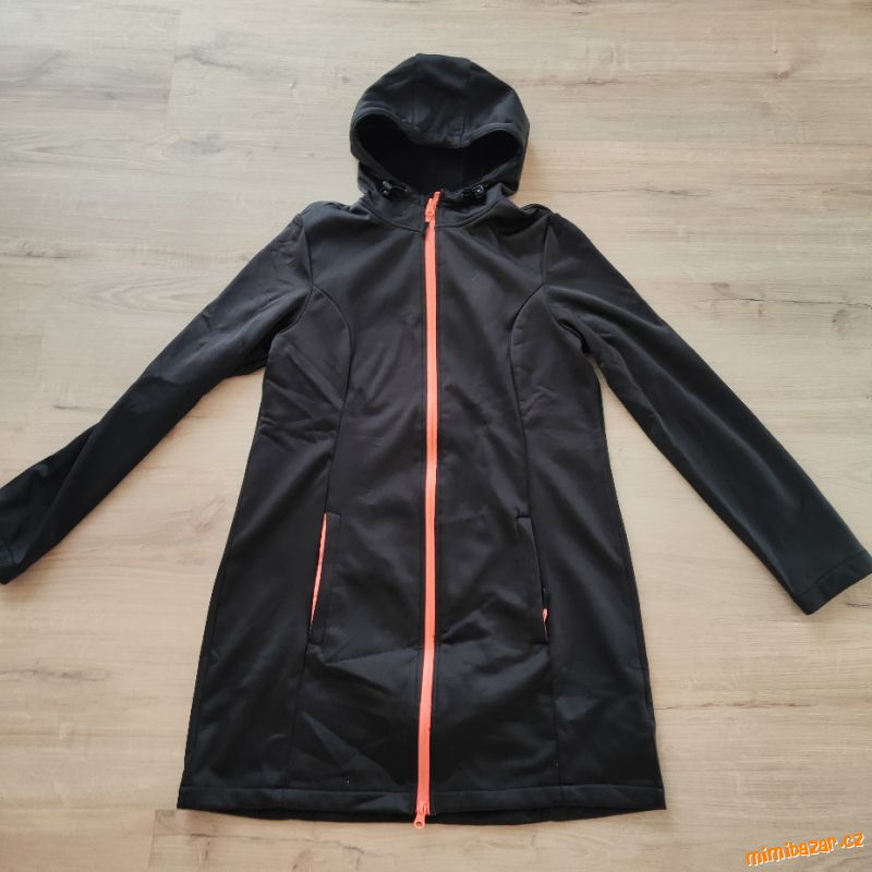 Softshellový kabát