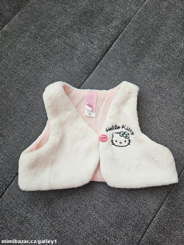 Vestička C&A, vel. 68