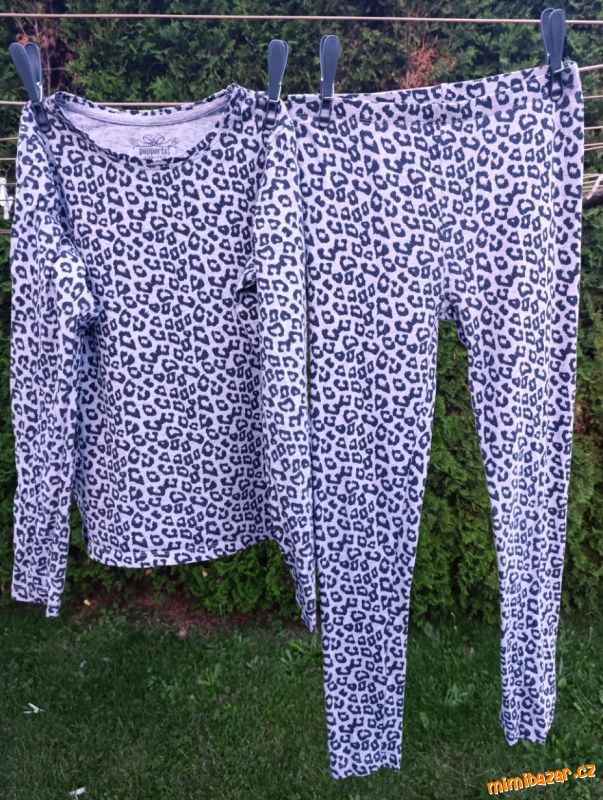 Dívčí pyžamo 146/152