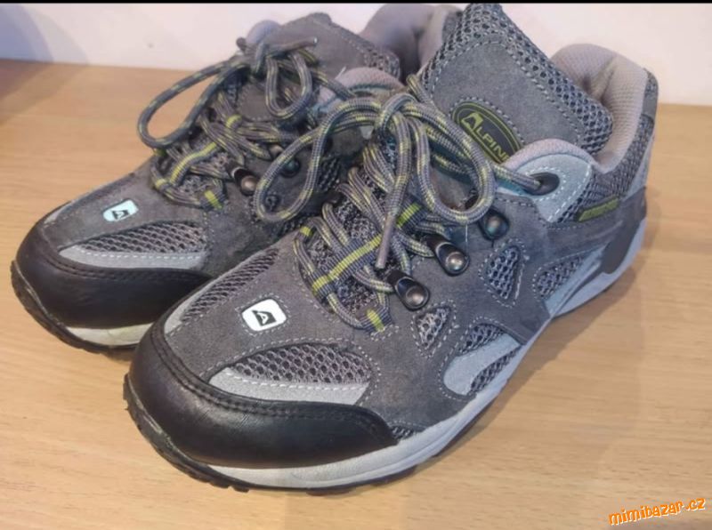 Dámské -dívčí boty 38