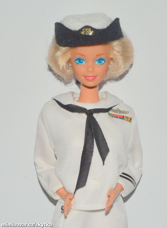  + + + SBĚRATELSKÁ PANENKA BARBIE + + + 