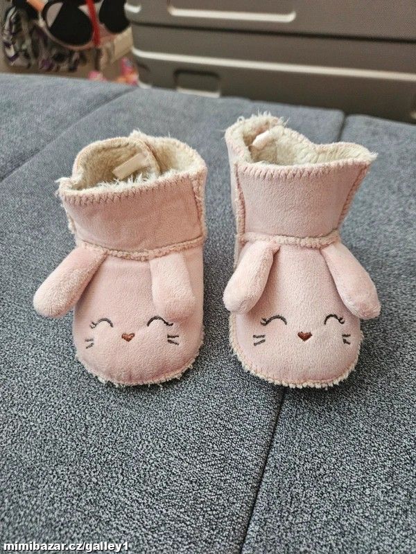 Teplé capáčky H&M, vel. 16/17