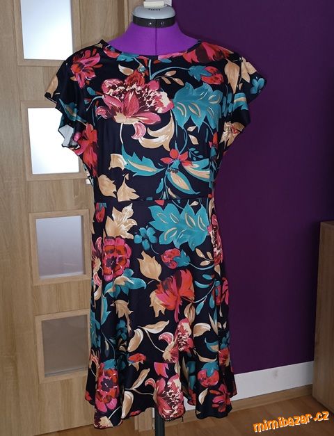 Květované šaty