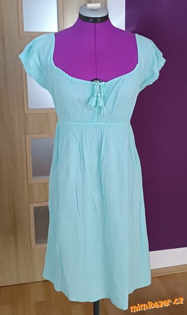 Lehké letní šaty