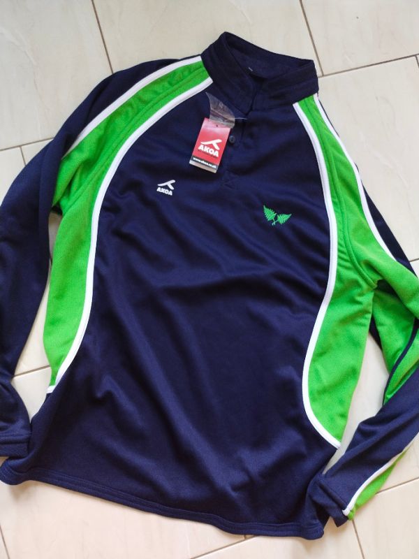 Kvalitní sportovní mikina 15-16let