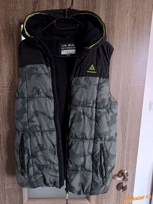 Vesta maskáčová vel.164