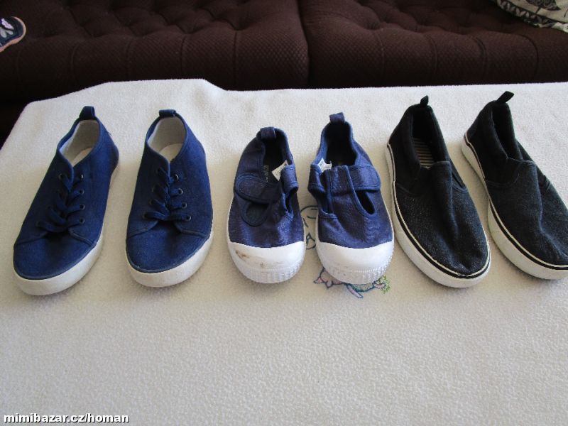 3x nenošené tenisky č. 30 a č. 31, 1x H&M